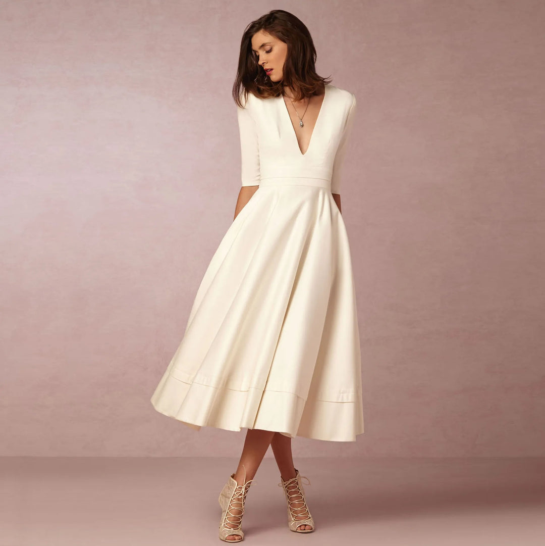 Robe de Soirée A-Line Élégante Femme avec Col en V Profond – Longueur Mi-Mollet, Confort et Style Chic-1
