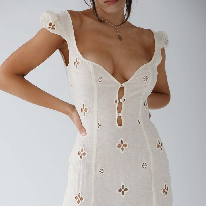 Robe MIDI Vintage en Coton Léger avec Broderie Élégante et Manches Bouffantes – Silhouette en Queue de Poisson-1