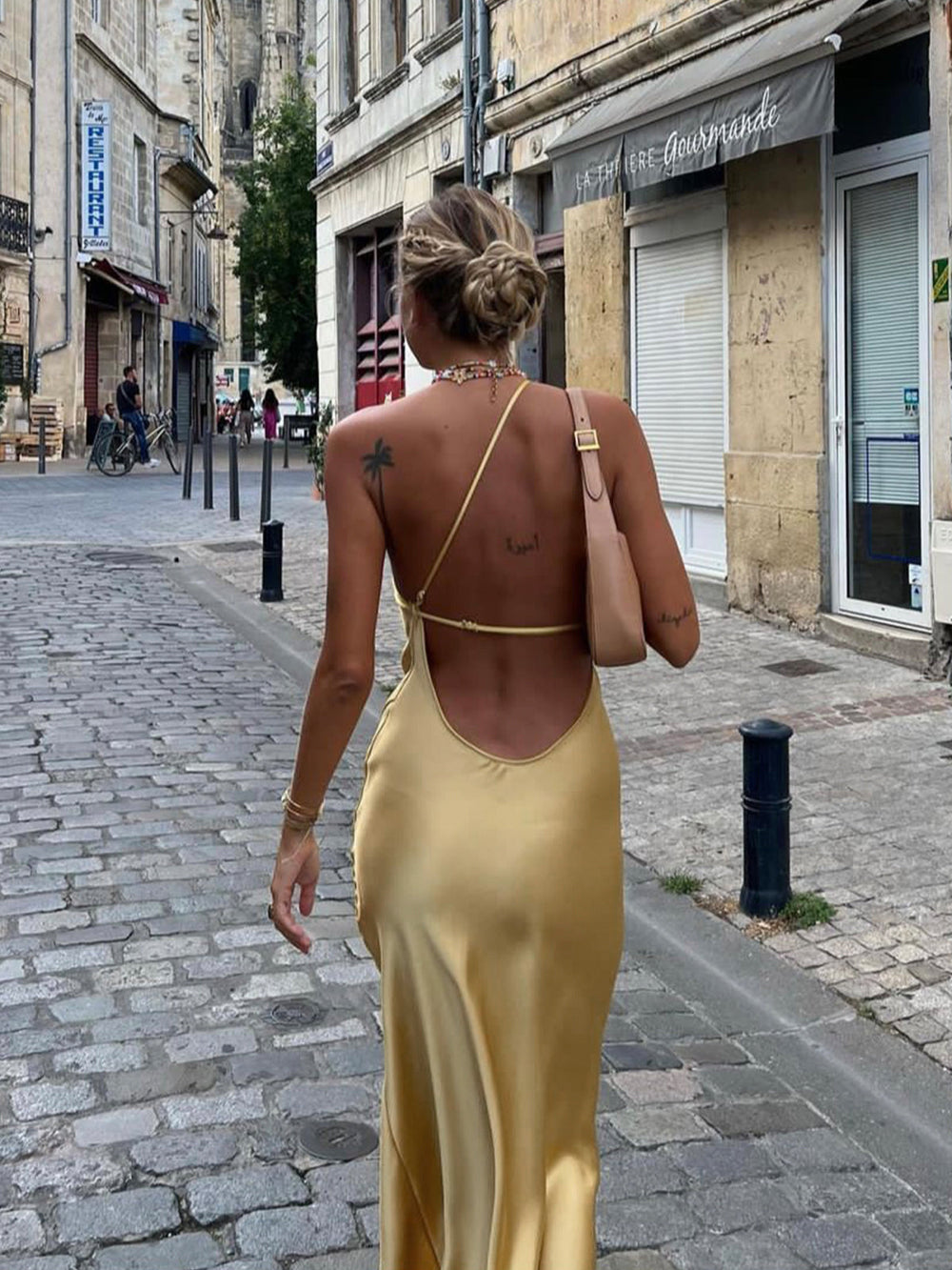 Robe Longue Satinée Femme à Dos Ouvert avec Fente – Élégante et Confortable pour Soirées et Été-2