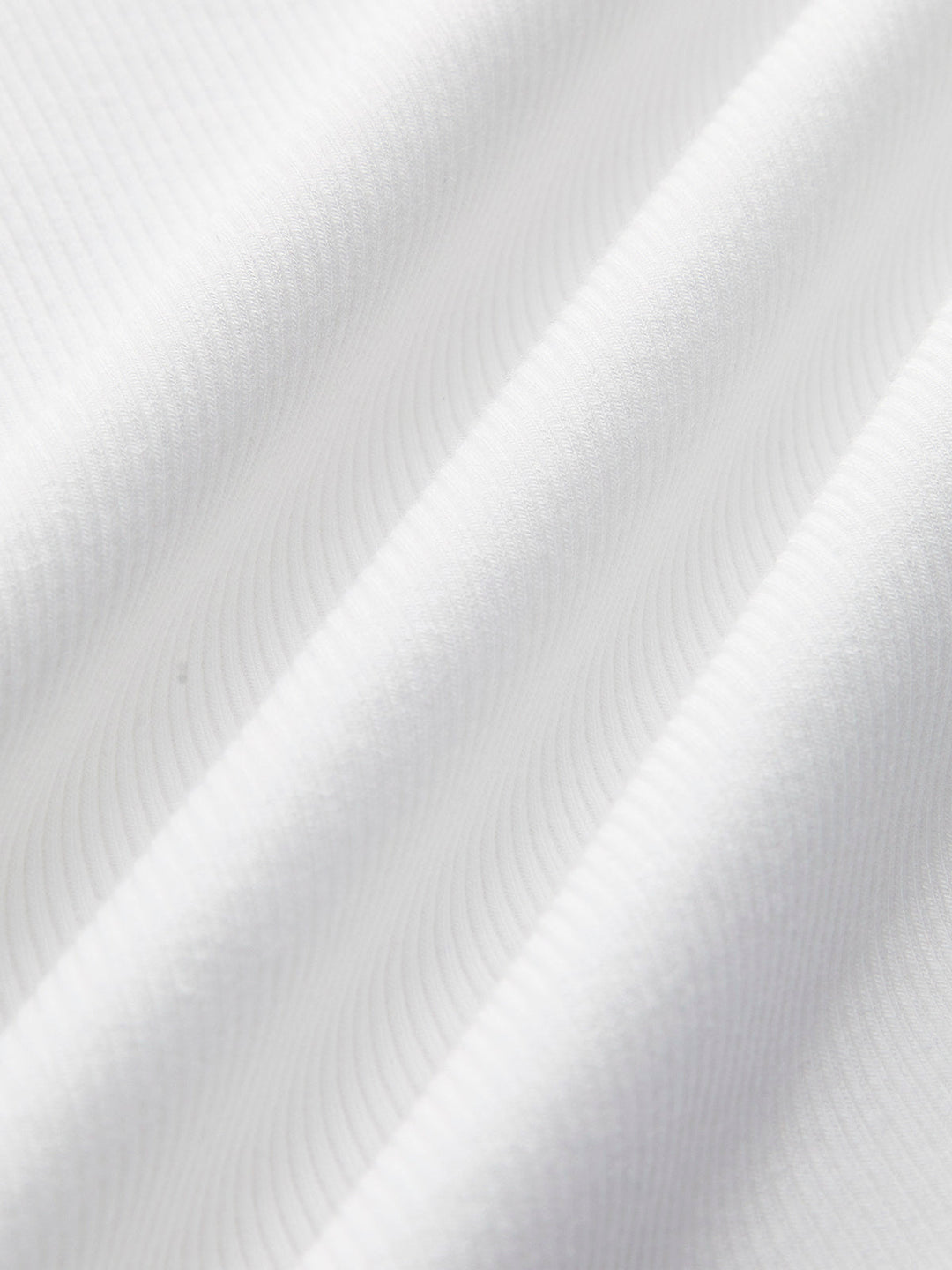 Débardeur Crop Femme en Coton et Polyester, Décolleté Équipage, Disponible en Blanc et Noir, Confortable et Élégant-5