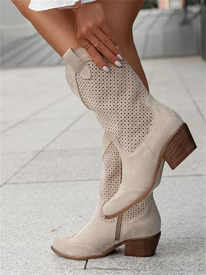 Bottes Cowboy Femme Élégantes avec Détails Perforés et Talon Stable – Style Western Moderne 4