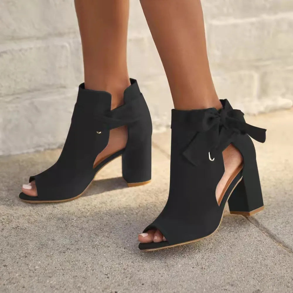 Bottines Chic à Lacets avec Talon Épais – Élégance et Confort pour Toutes Occasions 4