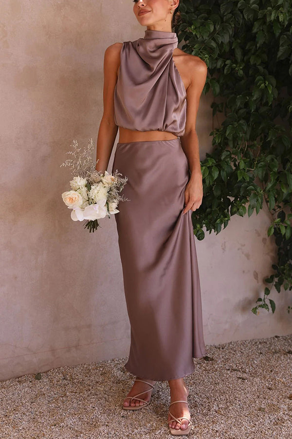Ensemble Deux-Pièces Halter en Satin avec Jupe Maxi Élégante pour Mariages et Galas – Disponible en Plusieurs Tailles 13
