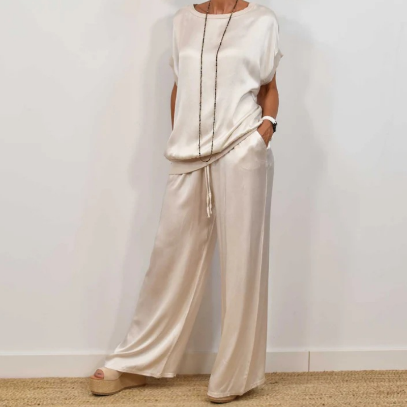 Ensemble Deux Pièces en Satin Élégant avec Blouse Ample et Pantalon à Jambe Large 0