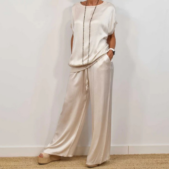 Ensemble Deux Pièces en Satin Élégant avec Blouse Ample et Pantalon à Jambe Large 0