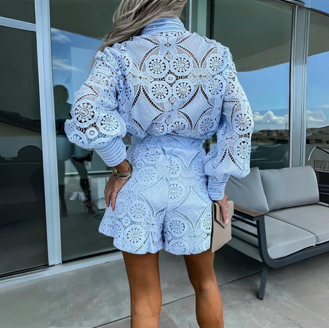 Ensemble Femme Élégant en Dentelle – Haut et Short Taille Haute Blanc, Confort Optimal pour Toutes Occasions 8