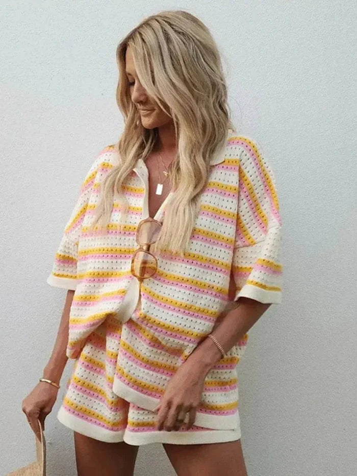 Ensemble Tricoté d'Été avec Haut à Manches Courtes et Shorts Coordonnés 1