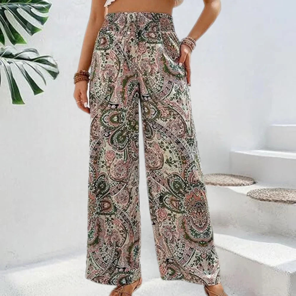 https://cdn.shopify.com/s/files/1/0789/9122/9195/files/Maaike-BohoWijdeDamesbroekmetSchuineZakken1_png.webp?v=1746622070