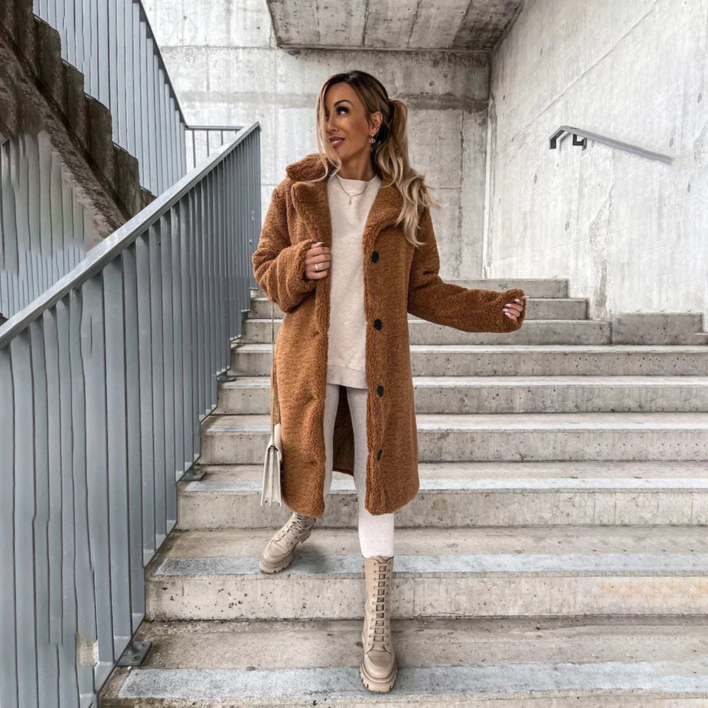 Manteau Long Femme en Teddy Beige – Élégant et Confortable pour l'Hiver, Douceur et Style Inégalés 1