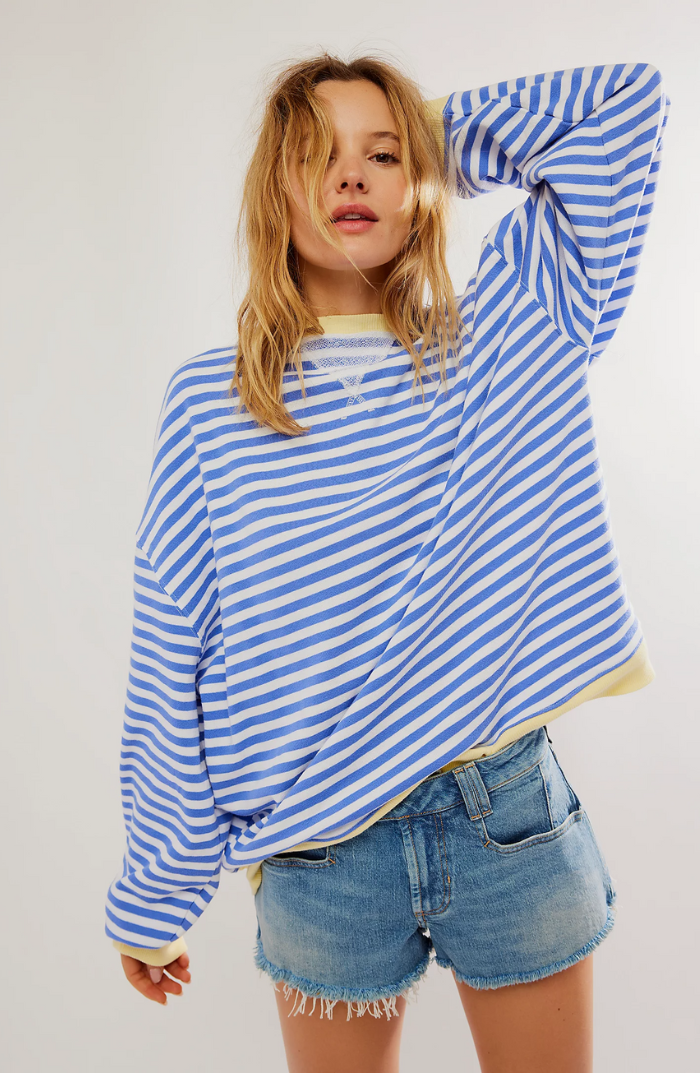 Pull Oversize Femme Rayé en Ambre – Confort Élégant pour Toutes Occasions, Tissu Doux, Coupe Décontractée, Idéal pour Toutes Silhouettes 0