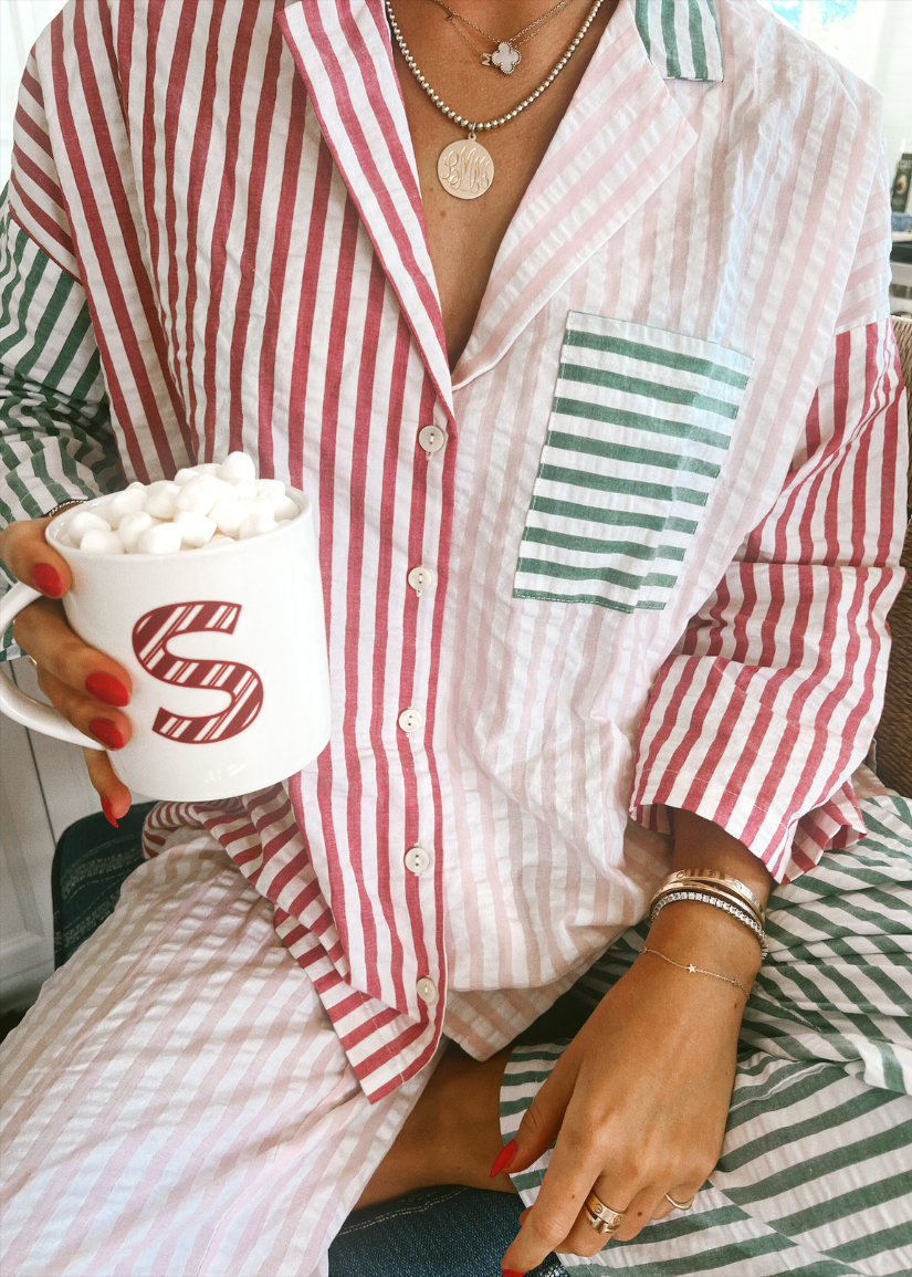 Pyjama Rayé Confortable pour Femmes – Ensemble en Tissu Respirant avec Détails Élégants 3