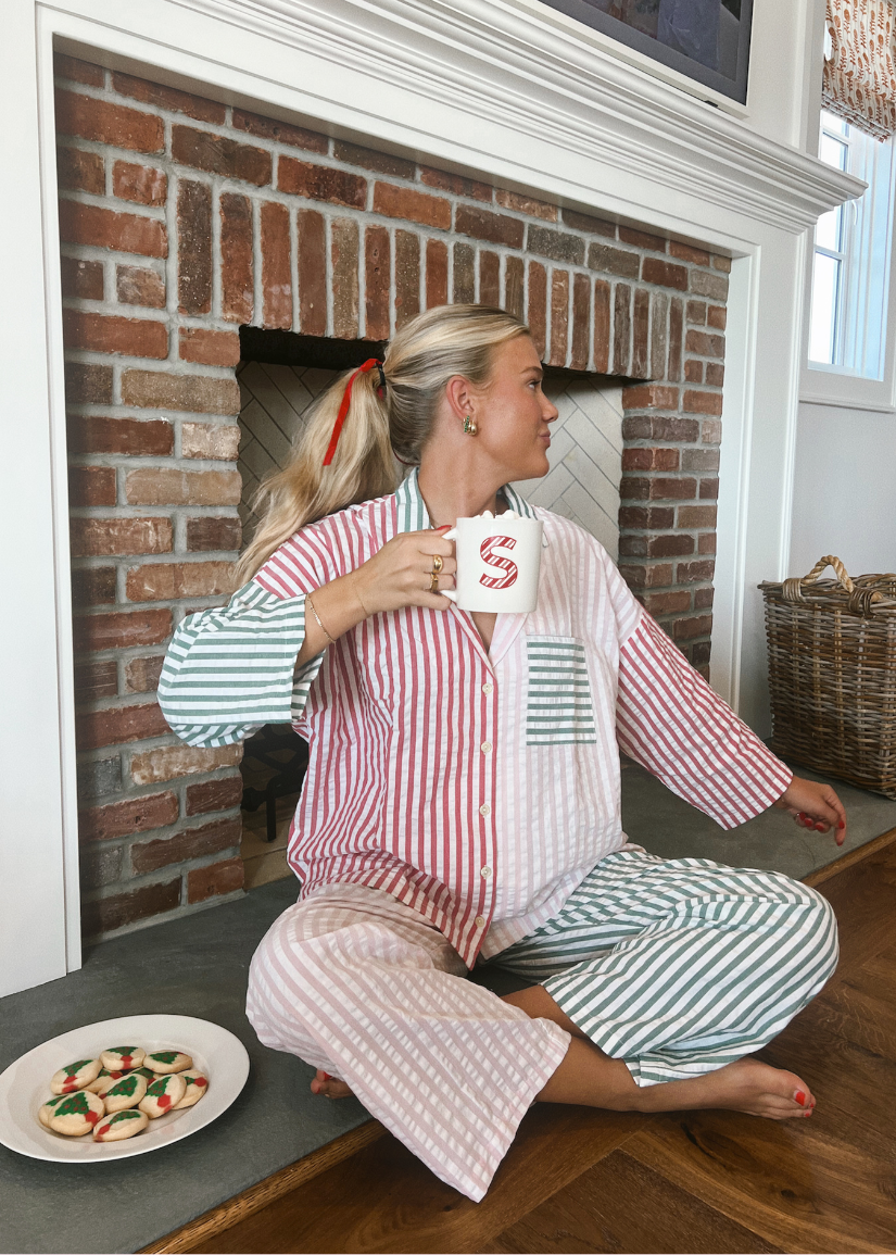 Pyjama Rayé Confortable pour Femmes – Ensemble en Tissu Respirant avec Détails Élégants 4