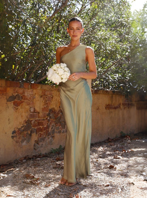 Robe Longue Femme Satinée One-Shoulder avec Fente Élégante - Idéale pour Soirées et Événements Spéciaux 3