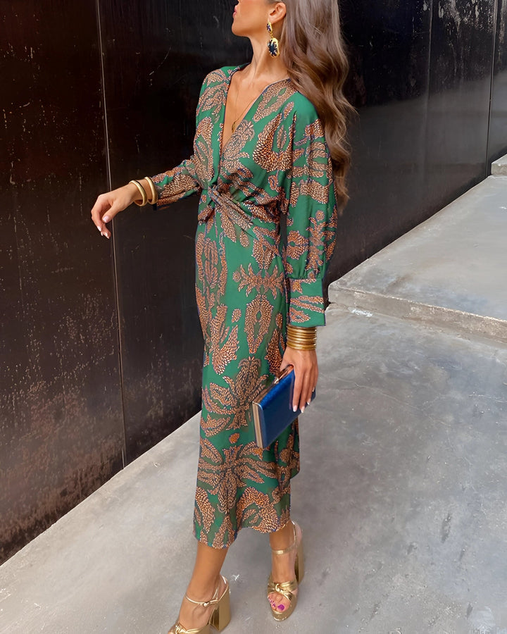 Robe Midi Femme Fleurie Bleue à Manches Longues et Décolleté en V pour un Style Chic et Élégant 3