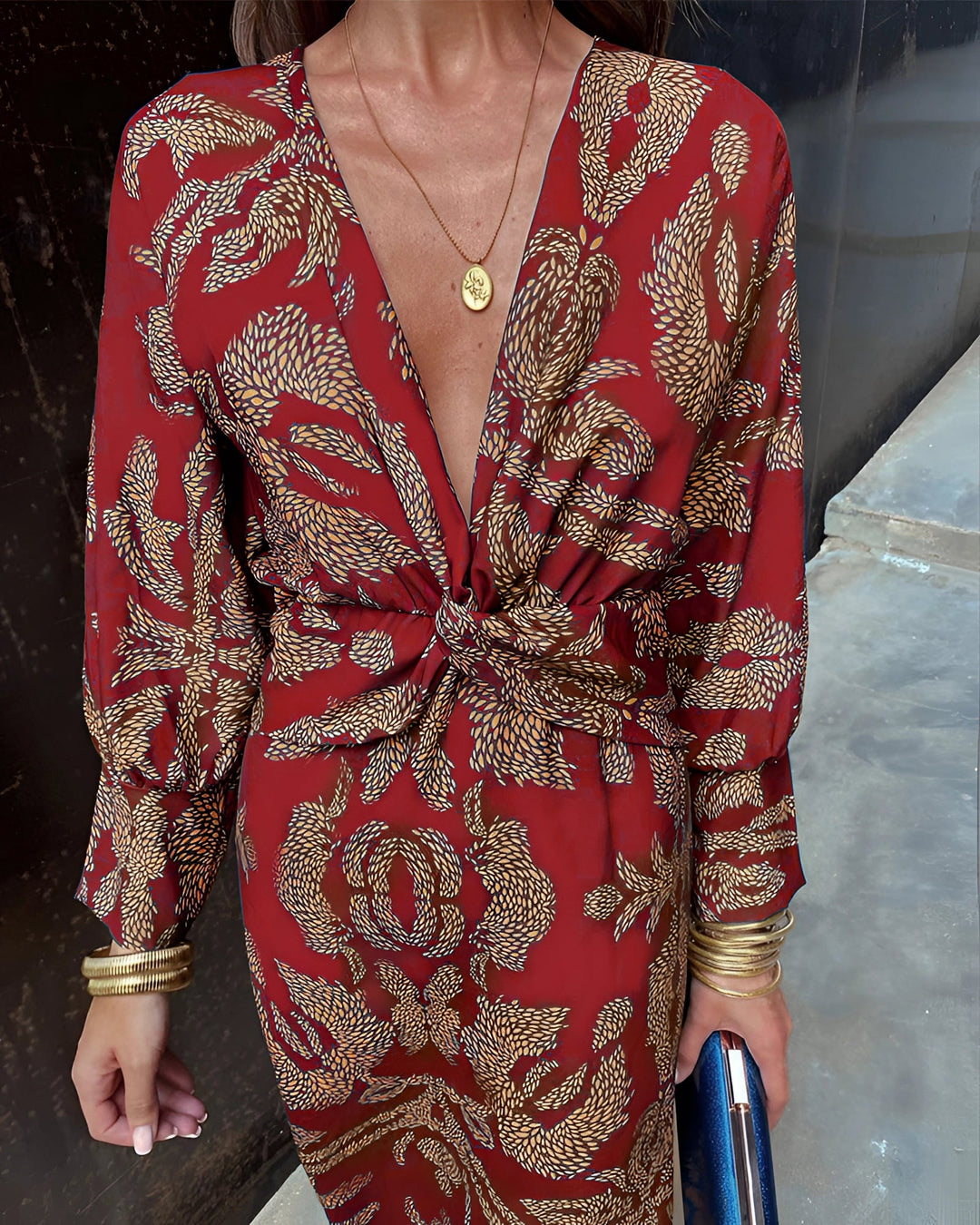 Robe Midi Femme Fleurie Bleue à Manches Longues et Décolleté en V pour un Style Chic et Élégant 8