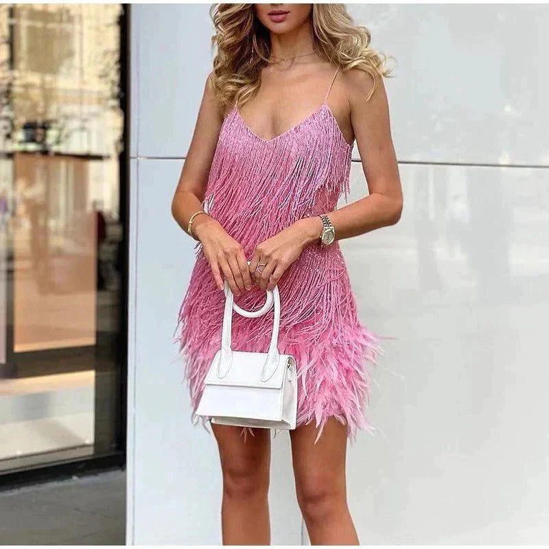 Robe de Cocktail Élégante avec Bretelles Spaghetti et Paillettes – Disponible en Blanc, Rose, Bleu Paon et Or 6