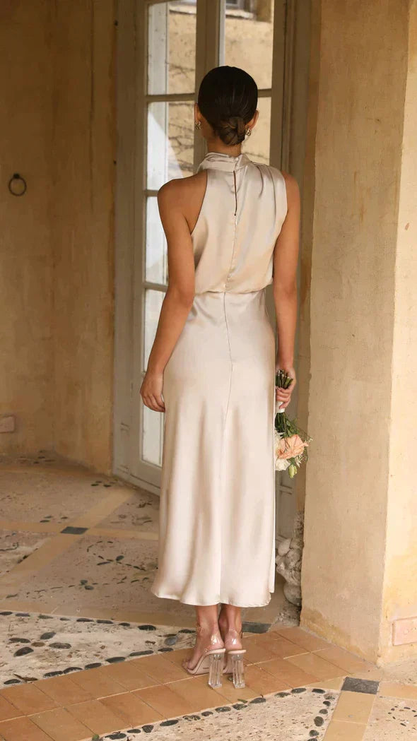 Robe de Soirée Longue en Satin de Luxe pour Femme – Élégance Fluide et Confort Optimal 1