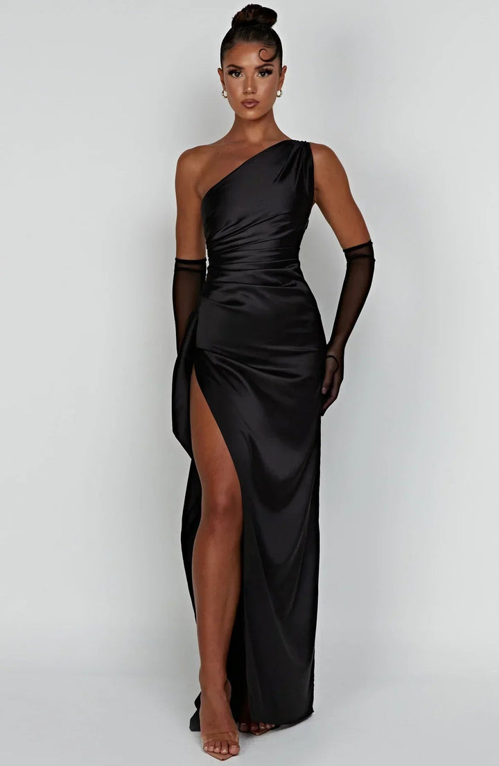 Robe de Soirée en Satin Jaida avec Design Asymétrique et Fente Latérale 9