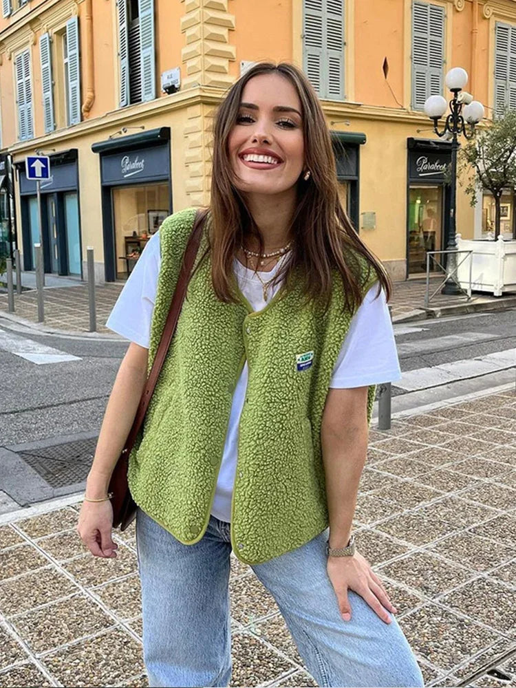 Gilet Sans Manche Femme en Sherpa – Confort Optimal et Élégance pour Jours Froids-3