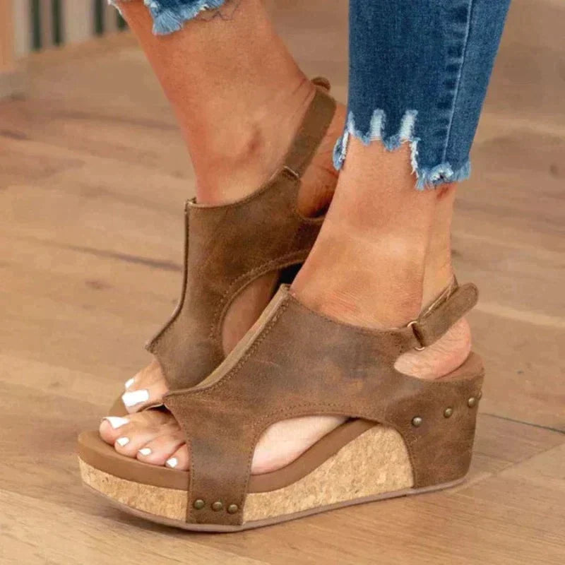 Sandales Orthopédiques en Cuir pour Femmes avec Talon Compensé et Semelle Antidérapante - Confort Optimal et Élégance 3