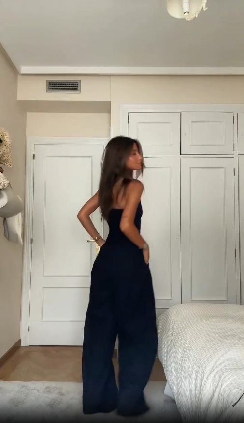 Combinaison Femme Chic Ajustée en Polyester – Élégante et Confortable pour Toutes Occasions-4