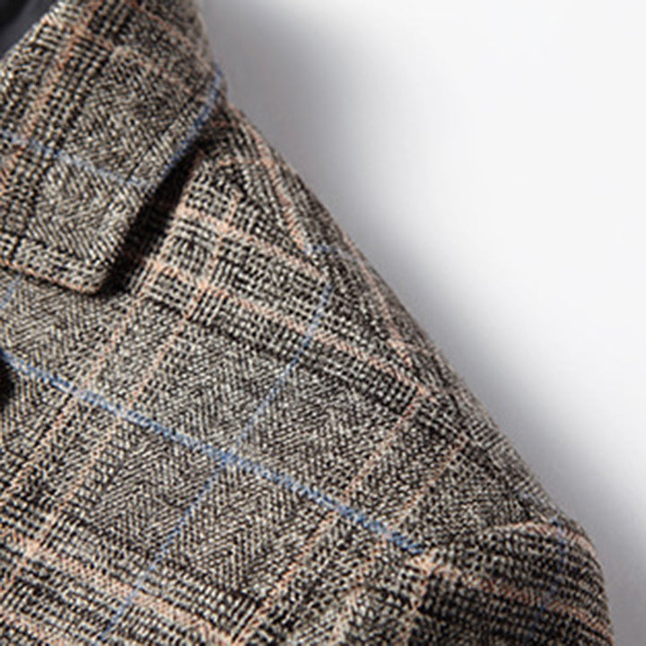 Veste Homme Ajustée en Polyester et Coton, Blazer d'Été Léger avec Motif Brodé et Poches – Élégance et Confort 3