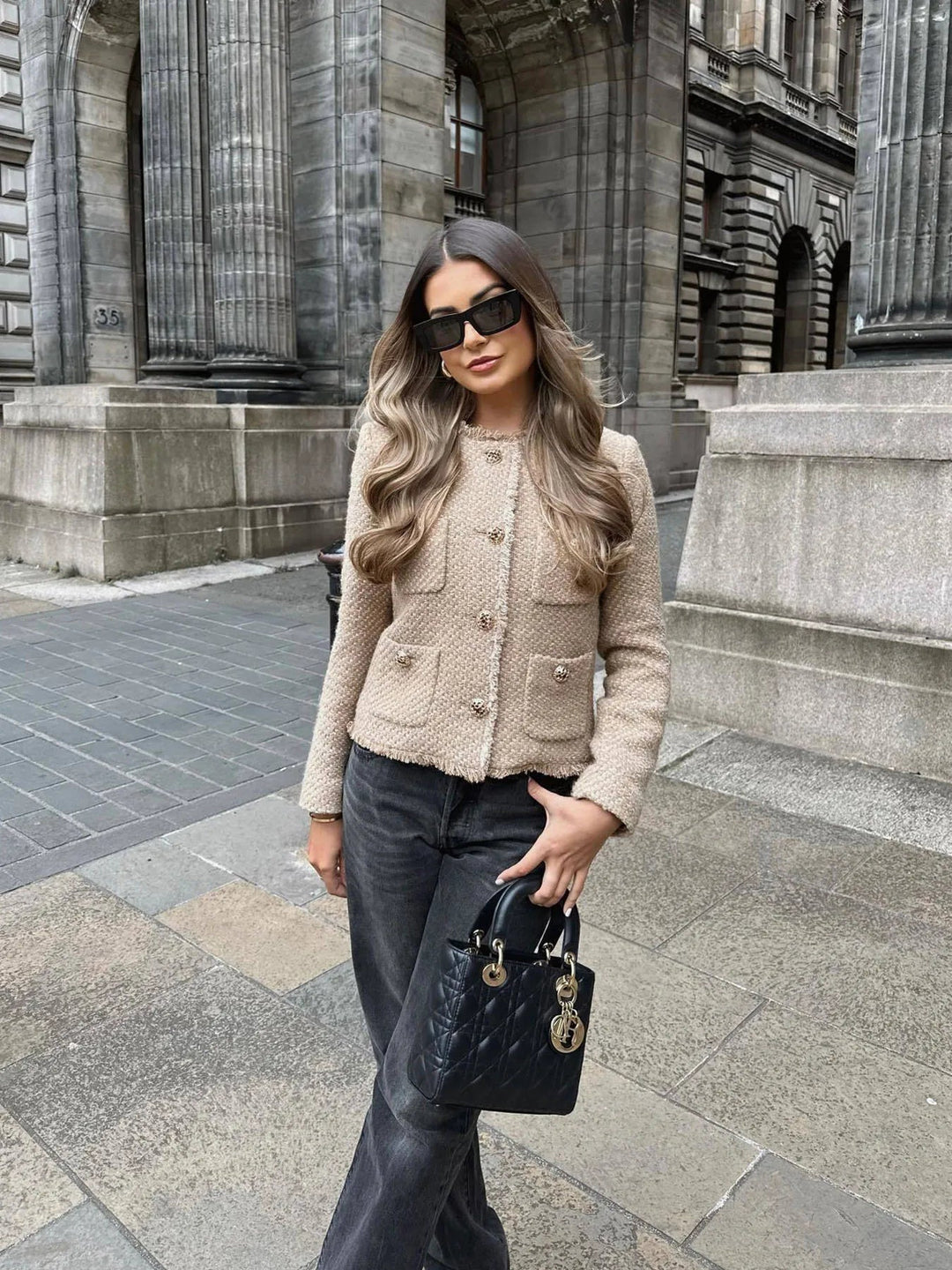 Veste en Tweed Élégante pour Femme – Coupe Ajustée et Matériau de Haute Qualité 5